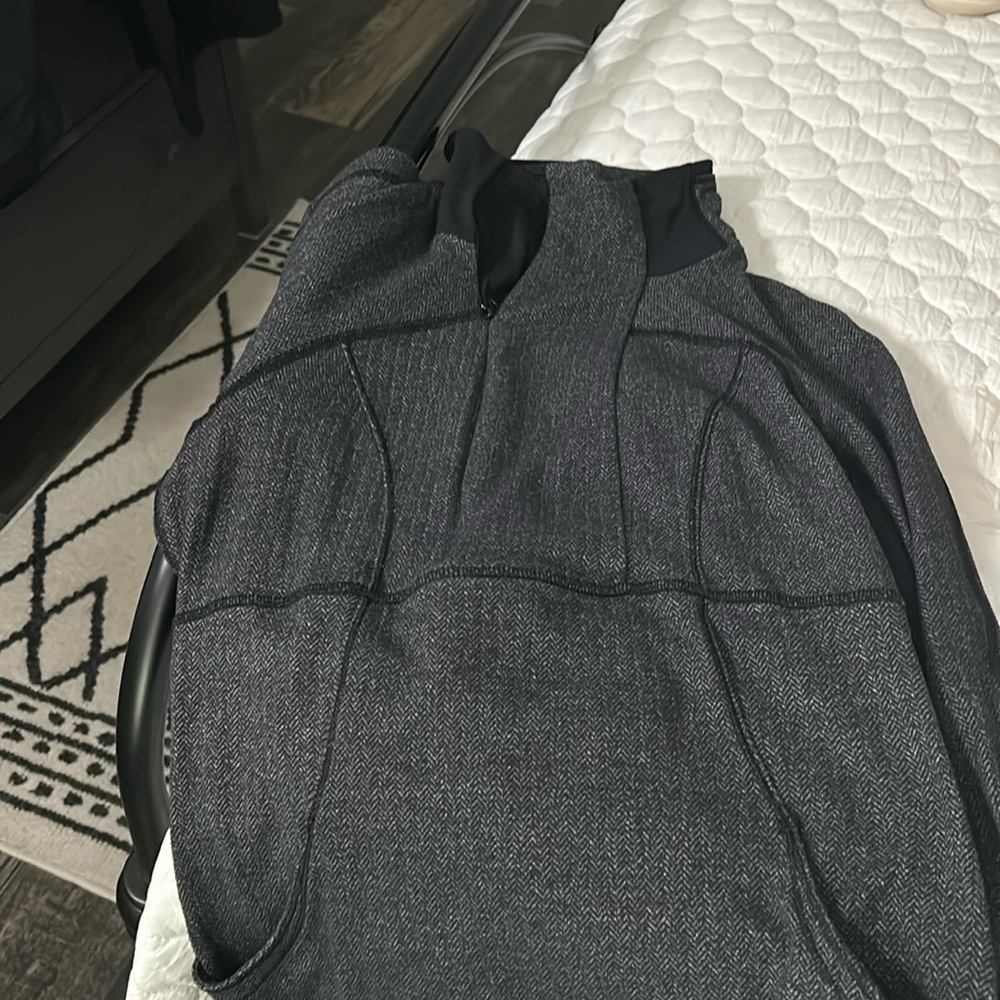 Lulu Pullover Size 8